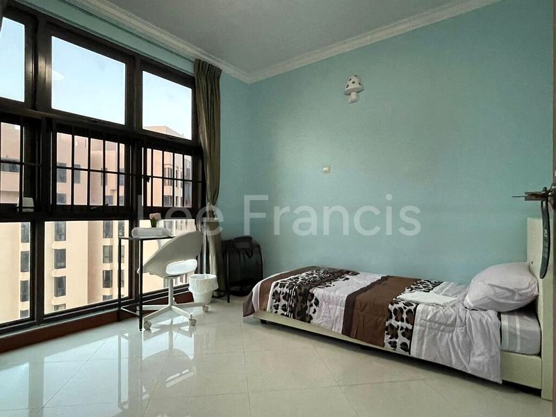 Common Room (Condo) for Rent in  Boonview - Image 3