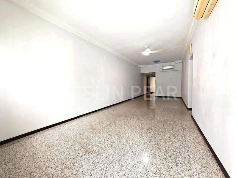 3 Bed Condo for Sale in  Stratford Court - Image 2