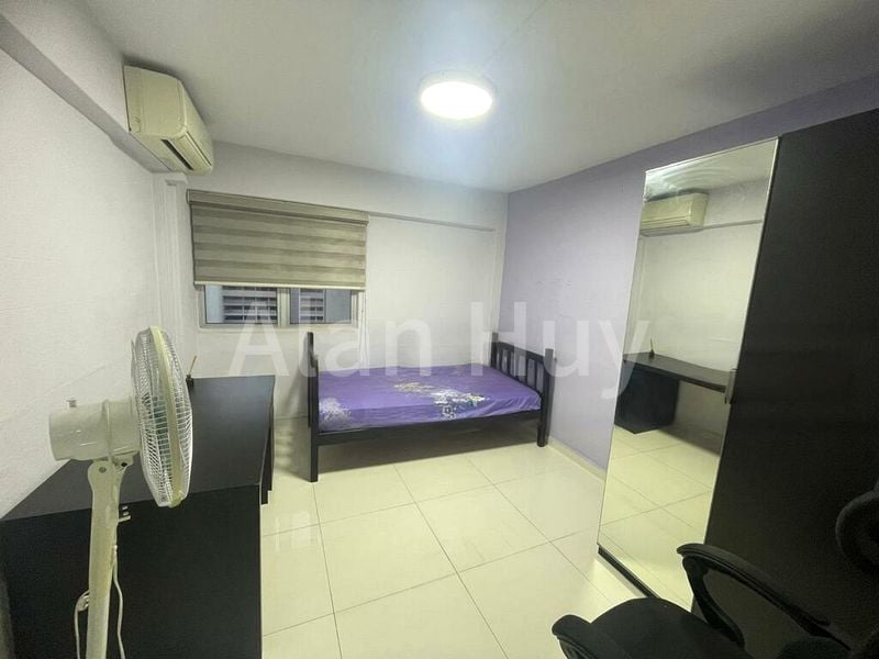 Common Room (HDB) for Rent in 219 Lorong 8 Toa Payoh - Image 3