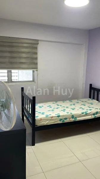 Common Room (HDB) for Rent in 219 Lorong 8 Toa Payoh - Image 2