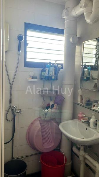 Common Room (HDB) for Rent in 219 Lorong 8 Toa Payoh - Image 11
