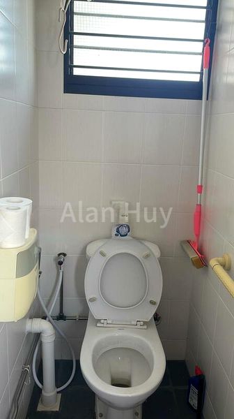 Common Room (HDB) for Rent in 219 Lorong 8 Toa Payoh - Image 12