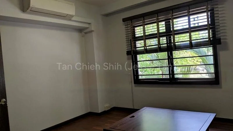 5 Room (5I) HDB for Sale in  295A Compassvale Crescent - Image 4