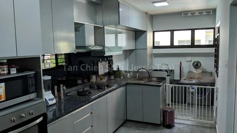 5 Room (5I) HDB for Sale in  295A Compassvale Crescent - Image 3