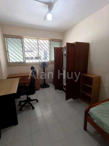 Room (HDB) for Rent in 230 Simei Street 4 - Image 1