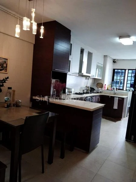 Common Room (HDB) for Rent in  438 Ang Mo Kio Avenue 10 - Image 1