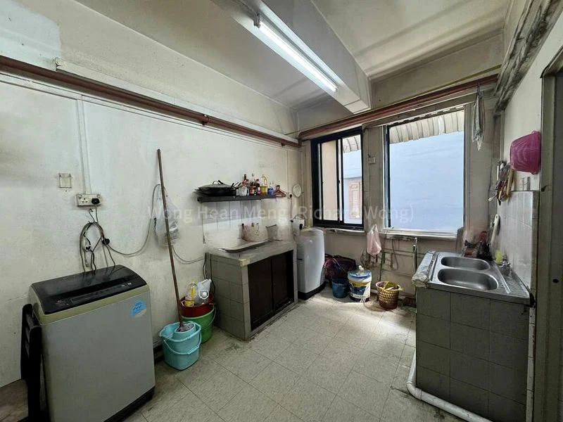 Shop / Shophouse for Sale: Rare Geylang shophouse with excellent traffic - Image 2