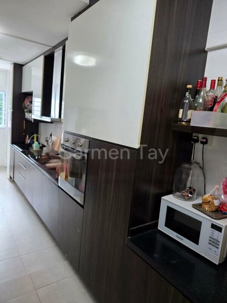 Maisonette HDB for Sale in  105 Jalan Rajah - Image 7
