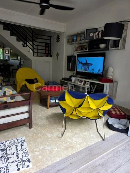 Maisonette HDB for Sale in  105 Jalan Rajah - Image 3