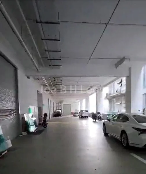 Light Industrial (B1) for Sale: Wave 9, 9,000 Sq Ft, Unit 9, Foundry Industrial Estate - Image 3