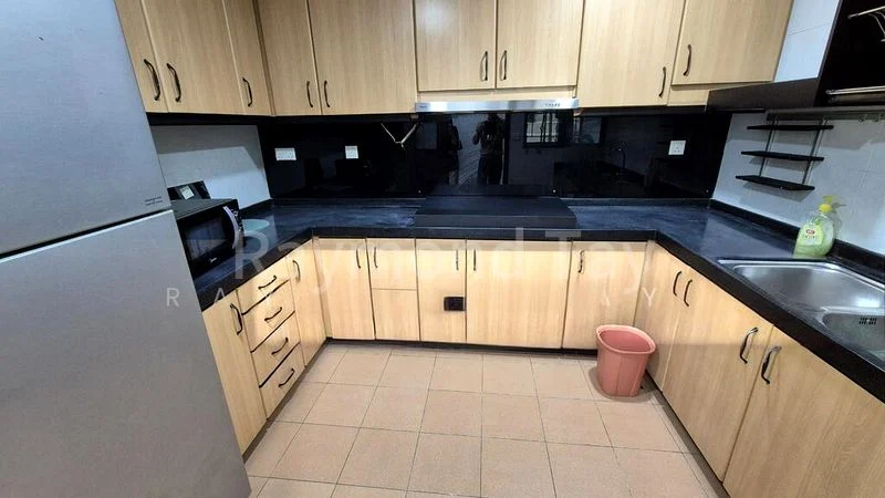 Common Room (Condo) for Rent in  Palm Gardens - Image 1
