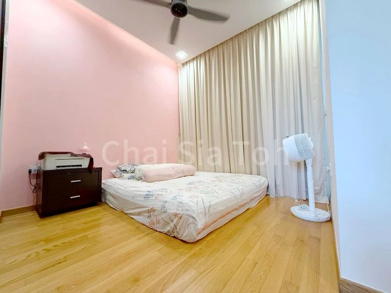 3 Bed Condo for Sale in  The Navian - Image 10
