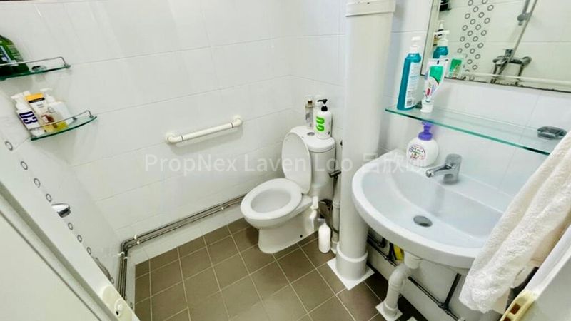 Common Room (HDB) for Rent in  332 Clementi Avenue 2 - Image 8