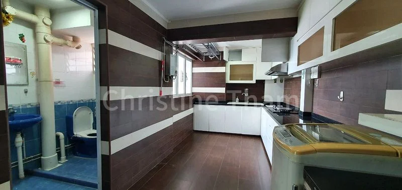 5 Room (5I) HDB for Rent in  458 Ang Mo Kio Avenue 10 - Image 11