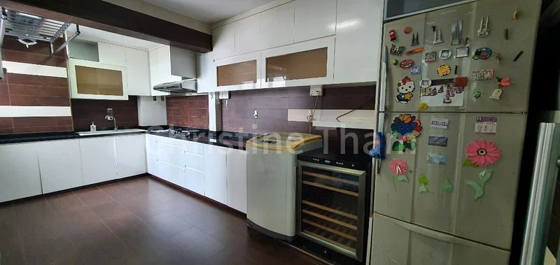 5 Room (5I) HDB for Rent in  458 Ang Mo Kio Avenue 10 - Image 10