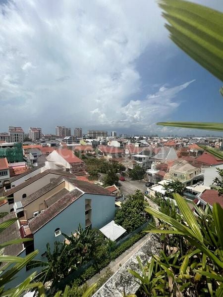 3 Bed Apartment (Condo) for Rent in  Sunny Lodge - Image 16