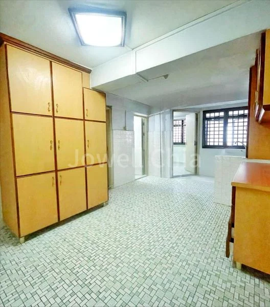 3 Room (3I) HDB for Sale in  20 Dover Crescent - Image 12