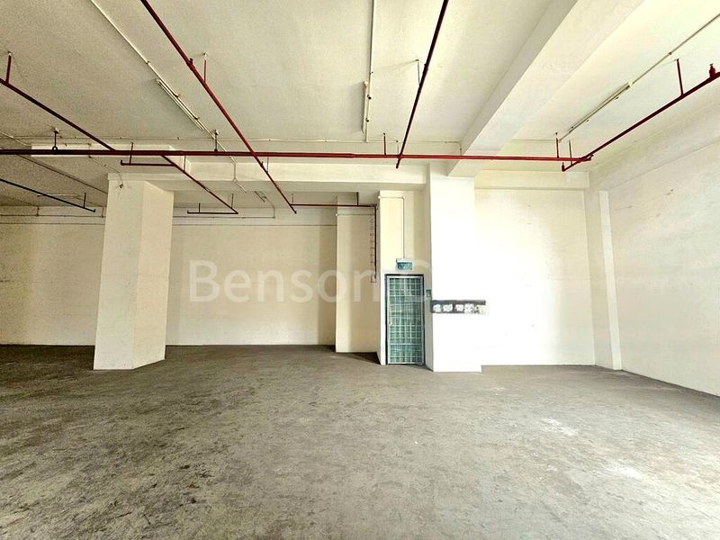 Light Industrial (B1) for Rent: Elite Industrial Building I - Image 3