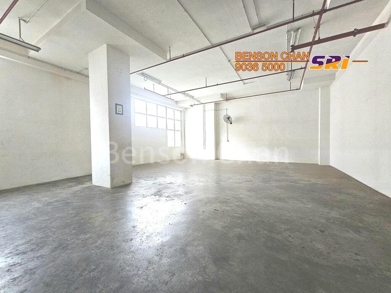Light Industrial (B1) for Rent: Elite Industrial Building I - Image 1