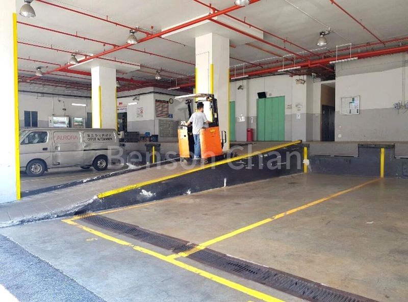 Light Industrial (B1) for Rent: Elite Industrial Building I - Image 6