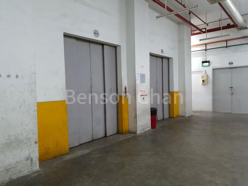 Light Industrial (B1) for Rent: Elite Industrial Building I - Image 4