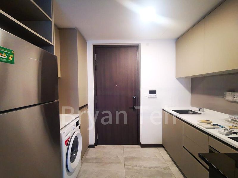 2 Bed Condo for Rent in  Lake Grande - Image 2