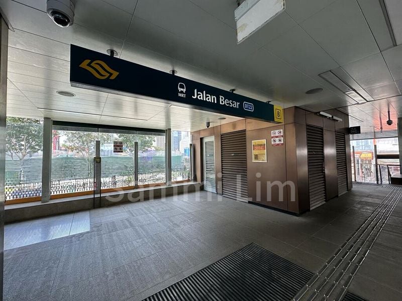 Food & Beverage for Rent: Rowell Road Shop - Image 1