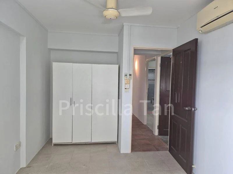 4 Room (4A) HDB for Rent in  384 Bukit Batok West Avenue 5 - Image 14