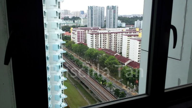 4 Room (4A) HDB for Rent in  384 Bukit Batok West Avenue 5 - Image 1