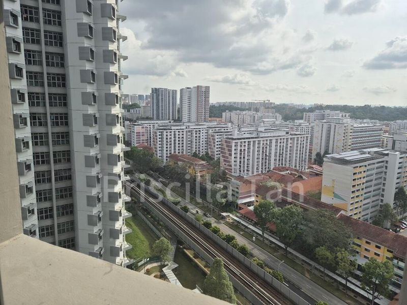 4 Room (4A) HDB for Rent in  384 Bukit Batok West Avenue 5 - Image 6