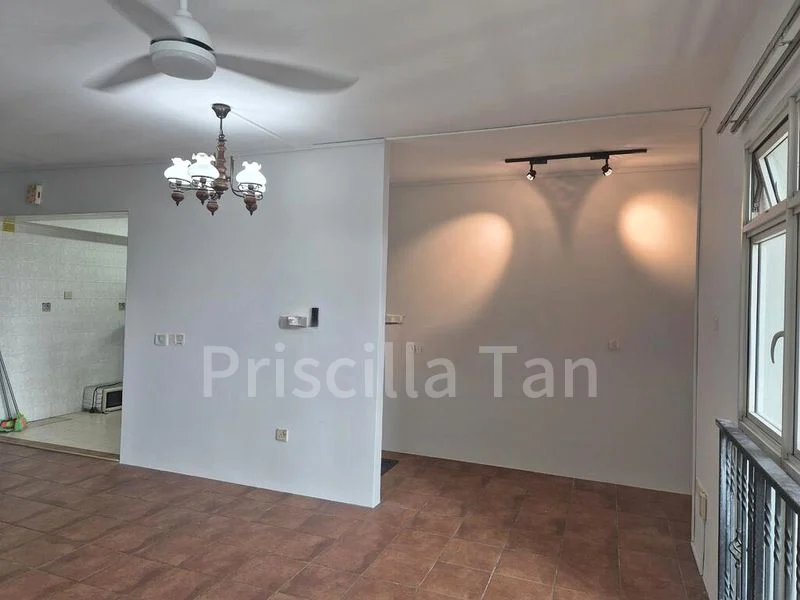 4 Room (4A) HDB for Rent in  384 Bukit Batok West Avenue 5 - Image 13