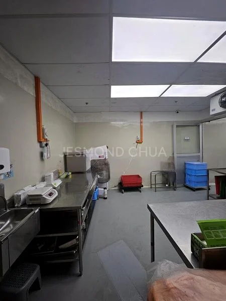 Light Industrial (B1) for Rent: Mac Taggart, 1,200 Sq Ft, Unit 2, 2 Mac Taggart Street - Image 1