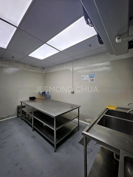 Light Industrial (B1) for Rent: Mac Taggart, 1,200 Sq Ft, Unit 2, 2 Mac Taggart Street - Image 3