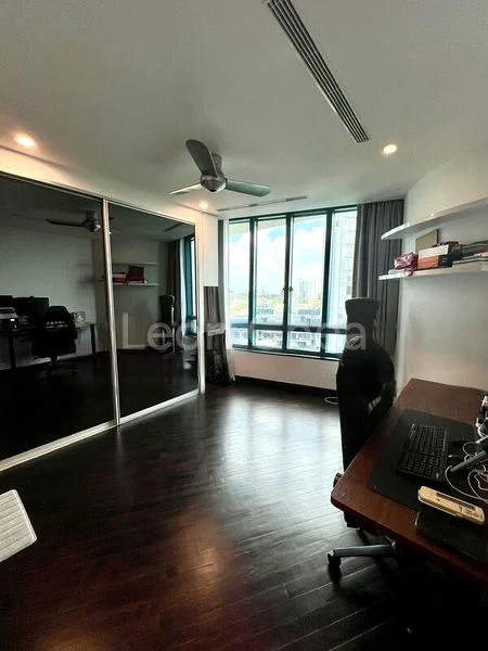2 Bed Condo for Sale in  The Legend - Image 14