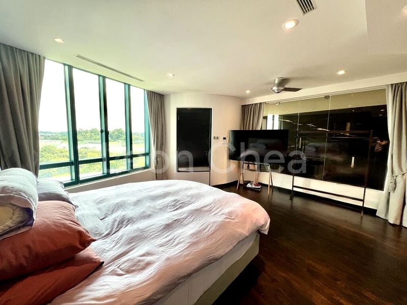 2 Bed Condo for Sale in  The Legend - Image 9