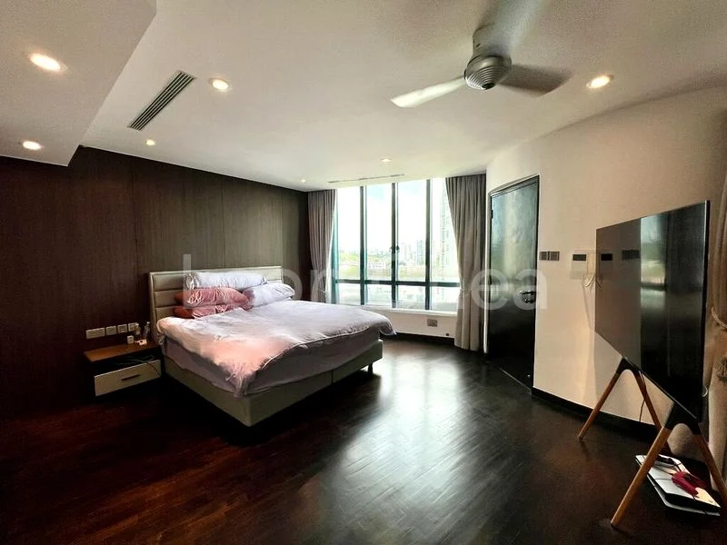 2 Bed Condo for Sale in  The Legend - Image 8