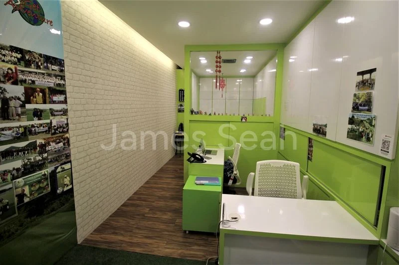 Shop / Shophouse for Sale: Upper Serangoon Shopping Centre - Image 5