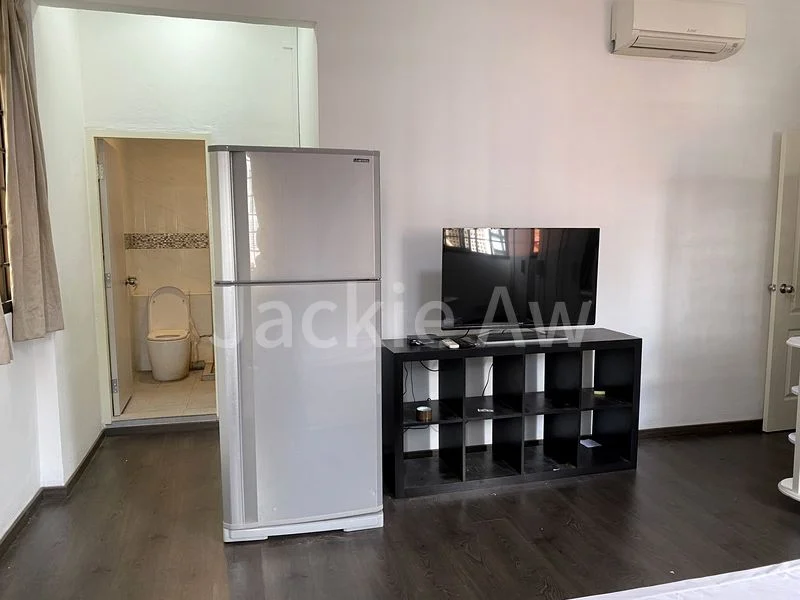 Room (Condo) for Rent in Kim Sia Court - Image 15