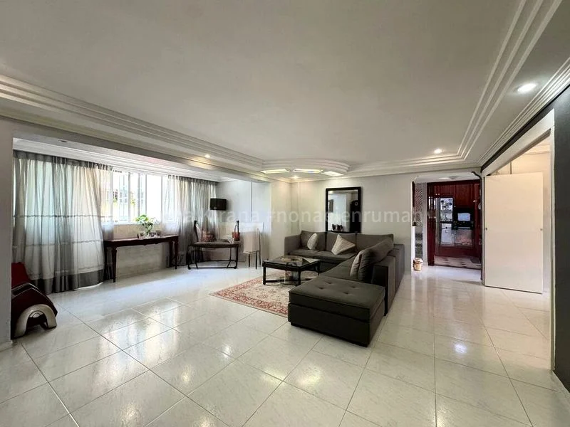 5 Room (5I) HDB for Sale in  165 Simei Road - Image 1