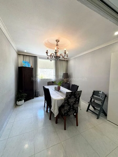 5 Room (5I) HDB for Sale in  165 Simei Road - Image 10