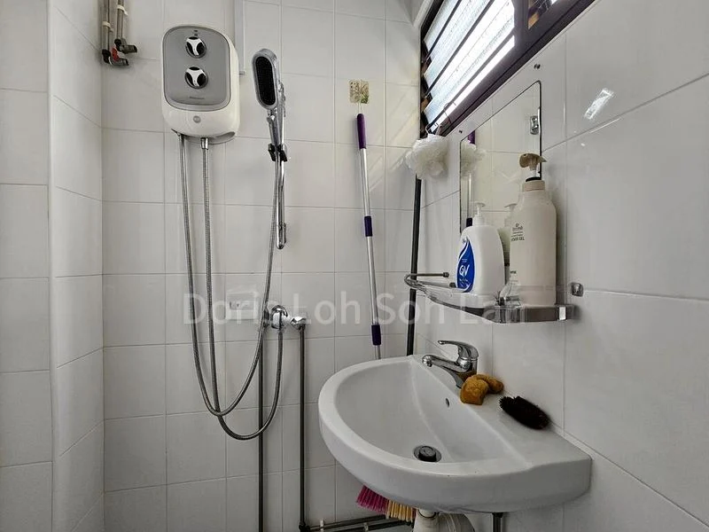 Common Room (HDB) for Rent in  222 Yishun Street 21 - Image 9