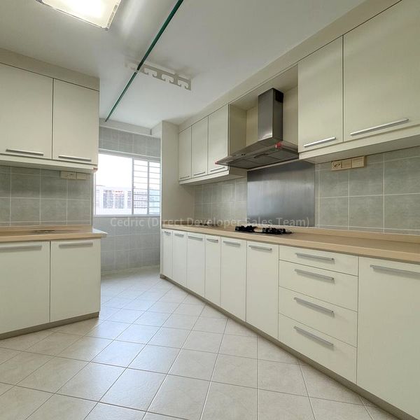 5 Room (5A) HDB for Sale in  184 Pasir Ris Street 11 - Image 9