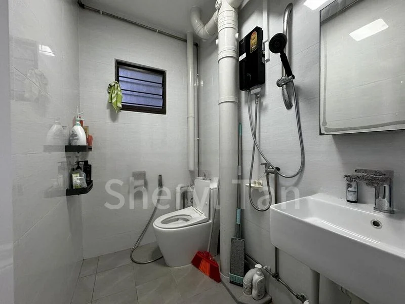 Room (HDB) for Rent in  219 Petir Road - Image 4
