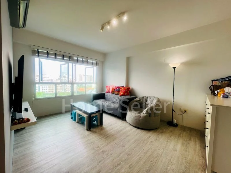 4 Room (4A) HDB for Sale in 78 Lorong Limau - Image 1