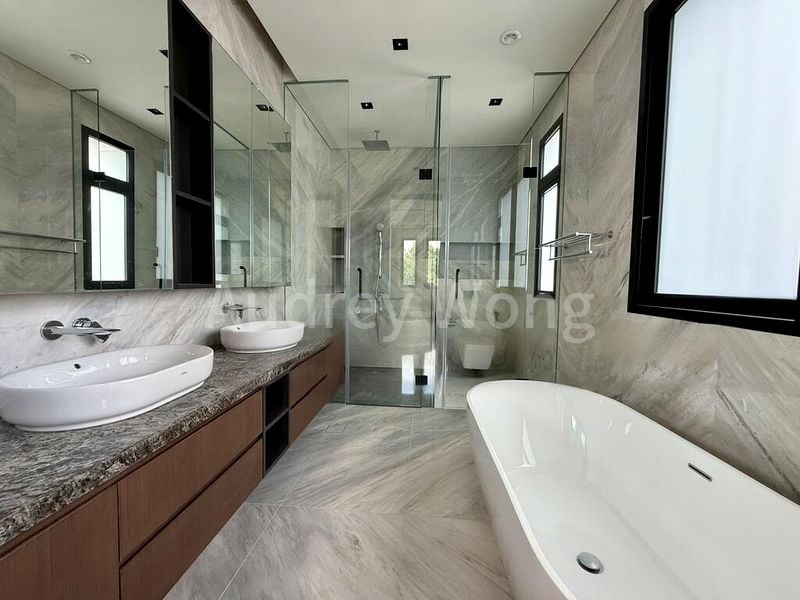 9 Bed Bungalow (Landed) for Sale in  Royalgreen - Image 9