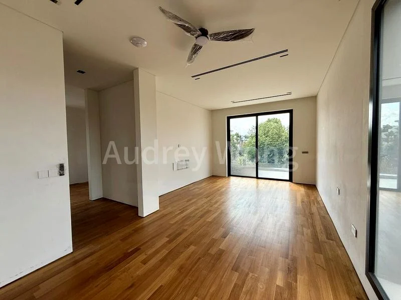 9 Bed Bungalow (Landed) for Sale in  Royalgreen - Image 8