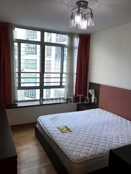 3 Bed Condo for Rent in  The Lakeshore - Image 6