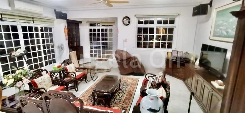 7 Bed Semi-Detached House (Landed) for Sale in  Springleaf Garden Estate - Image 2