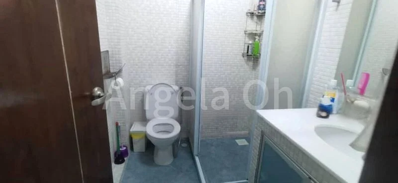 7 Bed Semi-Detached House (Landed) for Sale in  Springleaf Garden Estate - Image 8