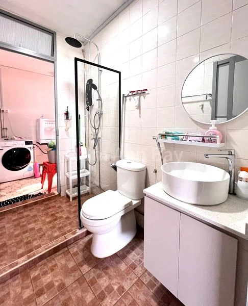 Common Room (HDB) for Rent in  279 Toh Guan Road - Image 2